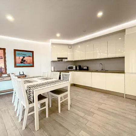 Apartment 3-bed Flat, Ocean Garden, Heated Pool, Parking, Pp207 *